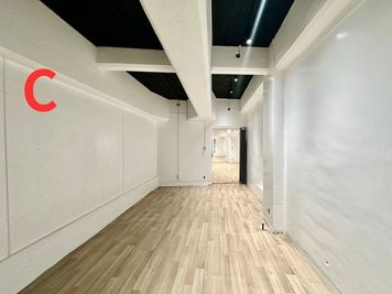 202【駅近1分】レンタルスタジオ・ダンス・配信・撮影・防音 レンタルスタジオ・新宿・歌舞伎町・駅近1分・軍艦ビル202室-Cの室内の写真