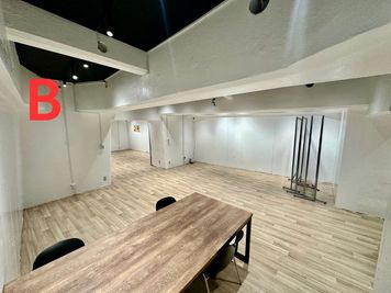 202【駅近1分】レンタルスタジオ・ダンス・配信・撮影・防音 レンタルスタジオ・新宿・歌舞伎町・駅近1分・軍艦ビル202室‐Bの室内の写真