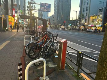 四谷進学教室 「四谷進学教室」という名のスペースの室内の写真