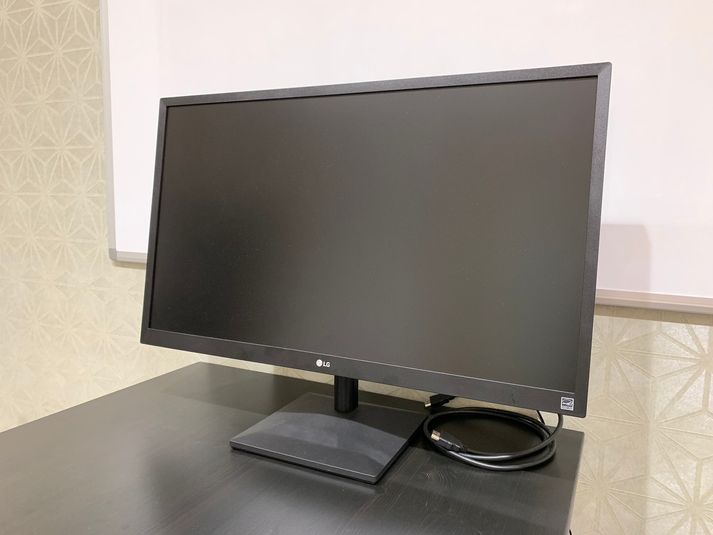 応接室 - BOOK&OFFICE 文悠