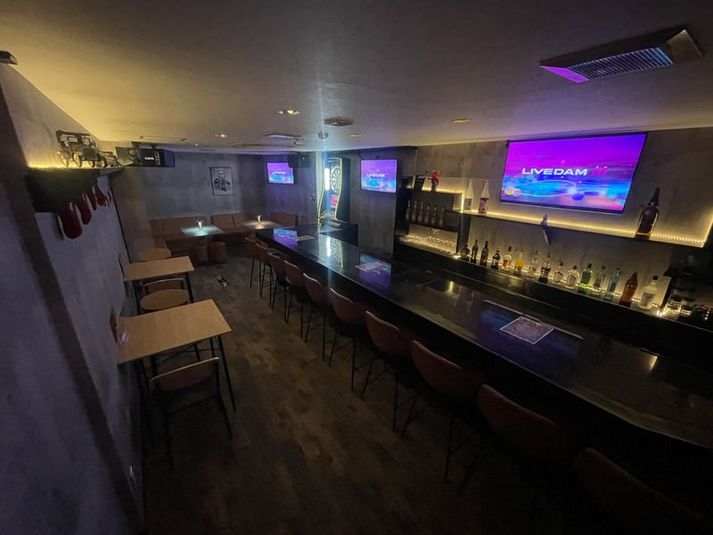 bar mush 【完全貸切空間✨️】団体様やイベント等各種飲み会用Barスペースの室内の写真
