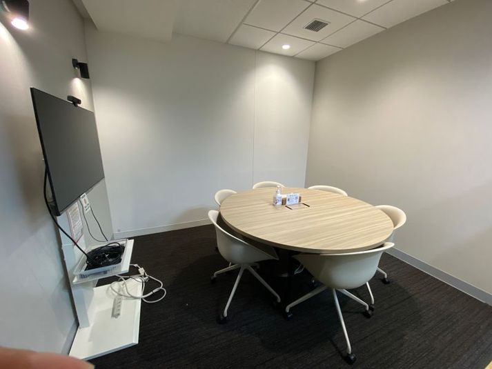 StartupSide Tokyo | スタートアップサイド東京 ミーティングルーム8Aの室内の写真