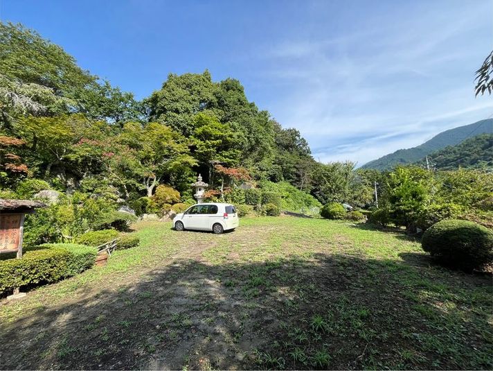 【萩路庵】数寄屋造の茶室と800坪の日本庭園 - 萩路庵