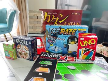 ボードゲーム各種完備。パーティーをお楽しみいただけるよう複数ご用意しております（※無料オプション） - Jewelry名古屋 Jewelry名駅～駅近・ハイグレード～の室内の写真