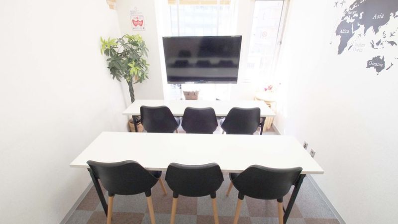 WiFi大型モニタホワイトボード - 【BASE】横浜の格安貸し会議室