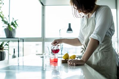 Marble BLDG. Kitchen and Stockの室内の写真