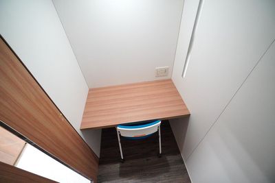 ＜南大沢テレワークステーション ブースB＞個室ワークブース💼光回線Wi-Fi📶電源🔌テレワーク/ZOOM/面接/自習 - 【南大沢テレワークステーション】