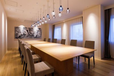 ZOOM会議やリモートでも使える小会議室!館内無料Wi-Fi・フロア専用独立回線の有線LAN完備! - アートホテル青森