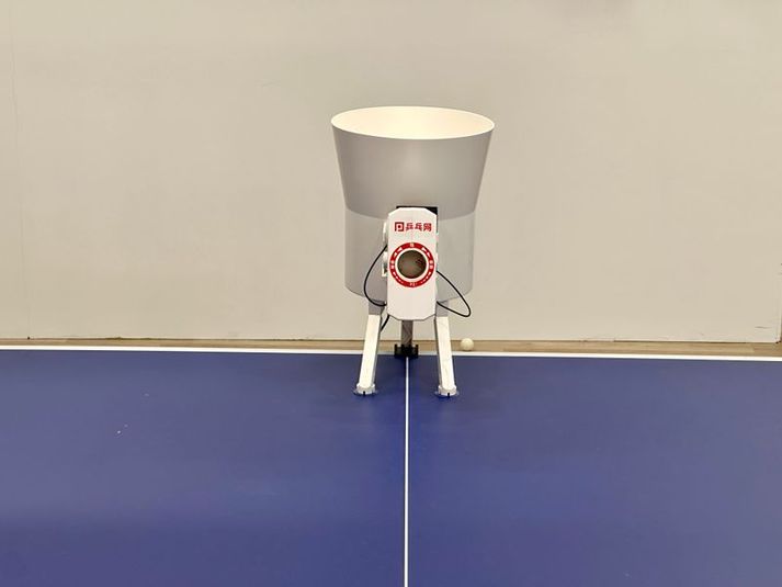 卓球練習・レッスン・イベントにおすすめ！マシーン付き卓球ルーム - 軍艦ビル-109室　新宿・歌舞伎町・駅近1分・職安通り