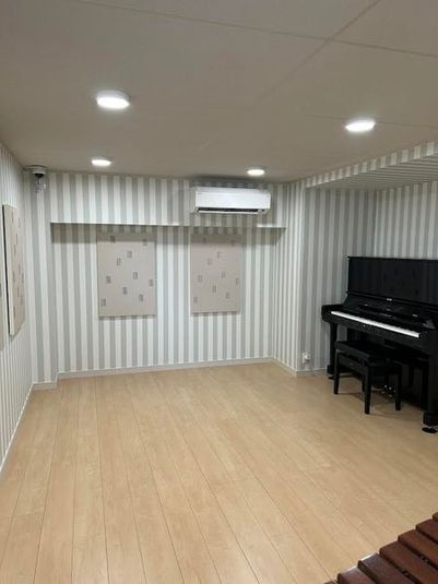 ピアノ常設 レッスン・練習向け 音楽スタジオ - スタジオ Keys&Reeds 