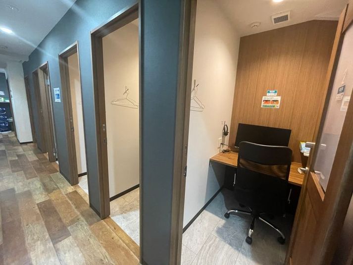 1名個室（ブース1） - いいオフィス池袋