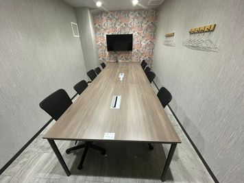 いいオフィス池袋 10名会議室（Room A）の室内の写真