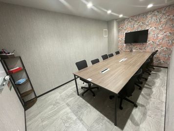 いいオフィス池袋 10名会議室（Room A）の室内の写真