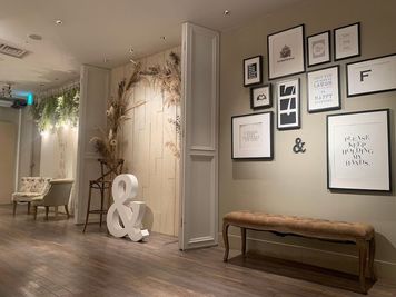 結婚式場 チャペル・ド・コフレ 【イベント・展示・撮影に】エントランス＆フォトブースの室内の写真