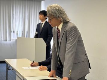 とある映画の撮影シーンにて - SMG/本町・カーニープレイス SMG貸し会議室/カーニープレイス本町/展示会・パーティープランの室内の写真