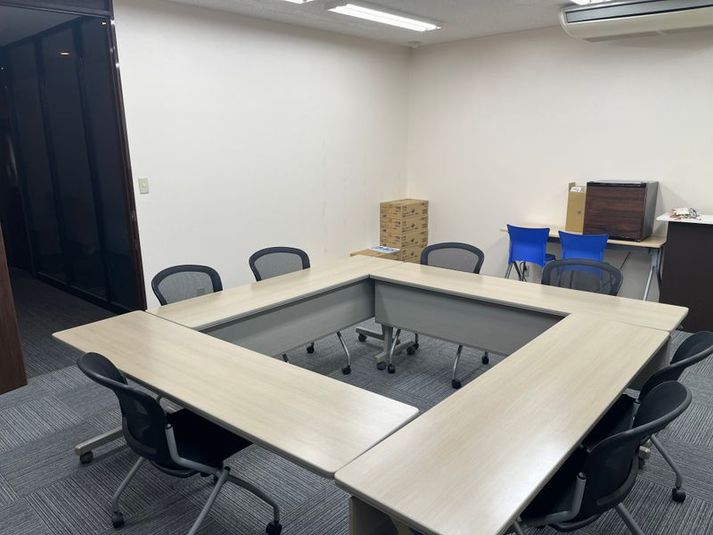 朝日新聞名古屋販売株式会社　会議室 - 朝日新聞名古屋販売株式会社会議室