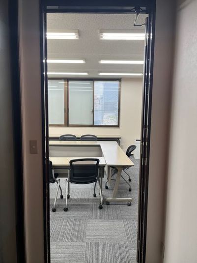 朝日新聞名古屋販売株式会社　会議室 - 朝日新聞名古屋販売株式会社会議室