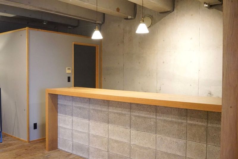 広いカウンター付きレンタルスペース - Blue Blue　レンタルスペース