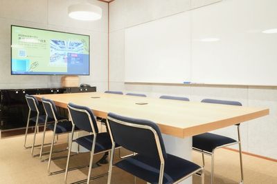 【WeWork】神谷町駅直結！8名用会議室 - WeWork 神谷町トラストタワー