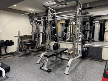ジムマシン - TakeFit大阪南森町の室内の写真