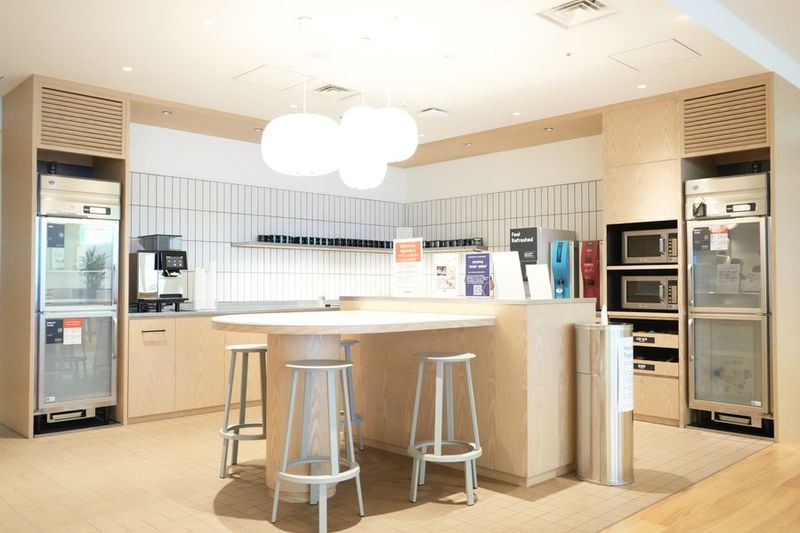 WeWork 渋谷スクランブルスクエア 42階ラウンジ - WeWork 渋谷スクランブルスクエア