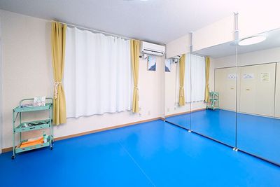 ルールーム 05 新検見川 スタジオルームの室内の写真