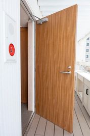 halooSPACE＠吉祥寺　アイハーツタワー halooSPACE＠吉祥寺　アイハーツタワー８Fの入口の写真