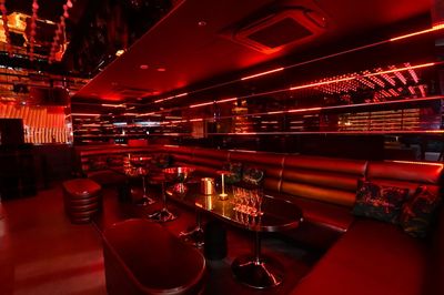CROSS ROPPONGI パーティースペース（DJブース、バーカウンター付き）の室内の写真