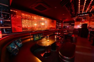 CROSS ROPPONGI パーティースペース（DJブース、バーカウンター付き）の室内の写真