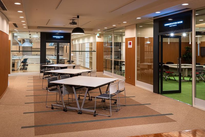 オープンスペース - コワーキングスペース・びぷれすイノベーションスタジオ