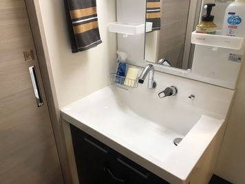 大型シャンプードレッサー　 - 札幌｜G-Studio　JTBS 札幌 南 店 レンタルサロン 【G-Studio】ジースタジオの設備の写真