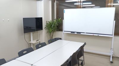 スペース前方 - クリエイティブスペース水道橋＆神保町 クリエイティブスペース 水道橋＆神保町の室内の写真