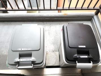 飲食物に限りゴミ処理無料、必ず要分別 - ロアールビル ロアール六甲道3Bの設備の写真