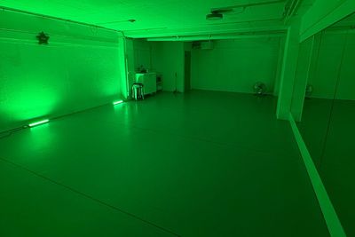 LEDライト完備
インスタやTikTokなどの動画撮影にいかがですか？ - 京都レンタルスタジオStar丸太町店 丸太町でダンスができるレンタルスタジオの設備の写真