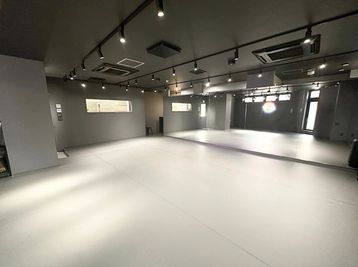 駅チカ！大人数利用可、ダンススタジオ - STAND UP DANCE STUDIO 