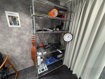 様々なアタッチメント、備品が充実。 - MIYAZAKI GYM西馬込店の設備の写真