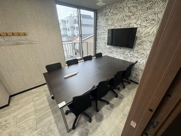 【武蔵小山駅徒歩2分】モニター・フリードリンク付き8名会議室（Room A）※予約時間前は入室不可 - いいオフィス武蔵小山 by リンクフロンティア