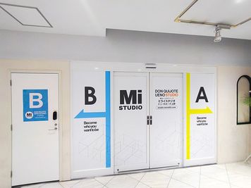 ミライスタジオ ドン・キホーテ上野店 ミライスタジオ ＜ドン・キホーテ上野店＞Aスタジオの入口の写真