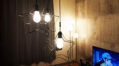 星型のランプが良い雰囲気を演出します - みんなの秘密基地『レイズ（Rays）』 大宮レンタルスペース『レイズ（Rays）』の室内の写真