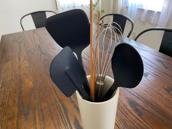 オプションのキッチン利用一式Aセットの備品です。 - ミュウスペース☆ミルテ キッチン付レンタルスペースの設備の写真
