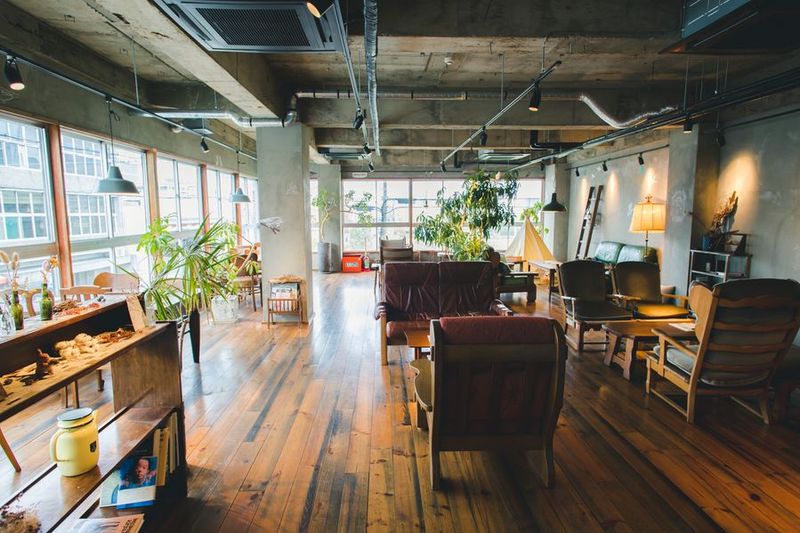 Marble BLDG. cafe marble 智恵光院店の室内の写真