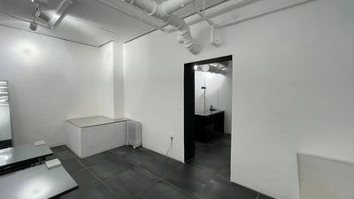 L-1gallery（エルワンギャラリー）の室内の写真