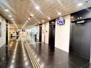 1階エレベーターホール - スタンダード会議室　大阪梅田店 A会議室の外観の写真