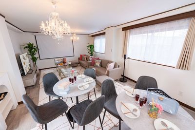 高田馬場 bridal高田馬場 パーティルームの室内の写真
