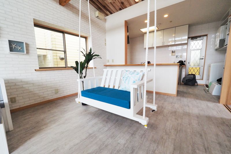 ブランコ・ロフト付きラウンジ  - 江ノ島ゲストハウス１３４