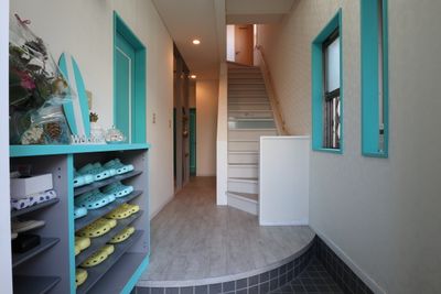 江ノ島ゲストハウス１３４ ブランコ・ロフト付きラウンジ の入口の写真