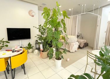 【女性専用施設内】他店にはないラグジュアリーなサロンスペースをお探しの方に - FeminityarchWORKLOUNG浜松