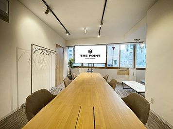 渋谷駅徒歩30秒｜21名個室｜ミーティング｜セミナー｜商談｜ボードゲーム｜推し会｜パーティー｜当日予約歓迎 - THE POINT relaxing渋谷2丁目