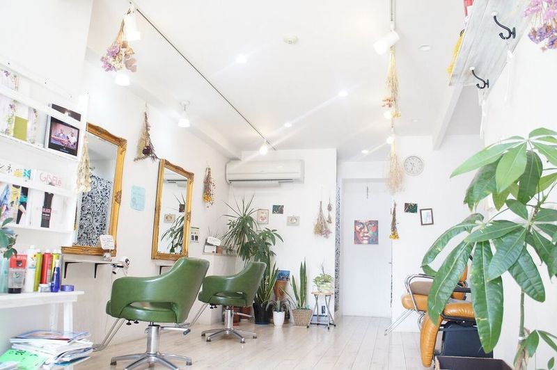 美容室の1席をレンタル - アリゼティ