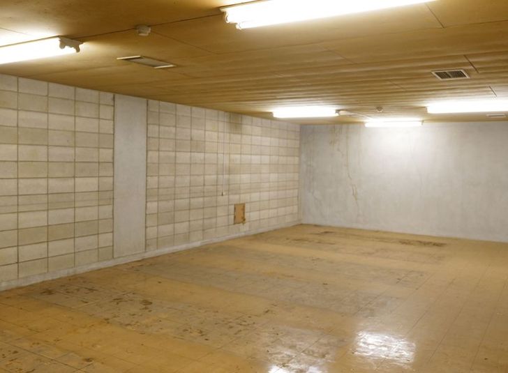 地下大部屋：B｜飯田橋駅から２分の学校跡地のレンタルスペース - 学校跡地の飯田橋でっかいレンタルスペース